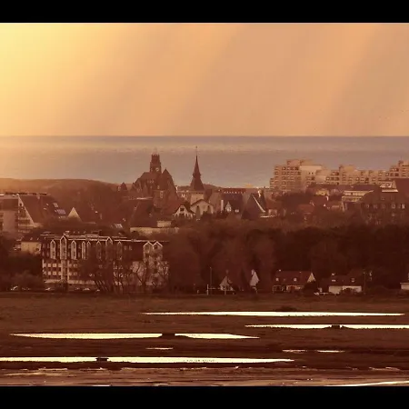 Appartement Avec Parking Prive Au Coeur Du Triangle D'or - Paris-plage *