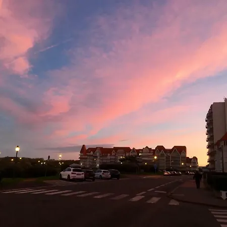 Avec Parking Prive Au Coeur Du Triangle D'or - Paris-plage Appartement Le Touquet
